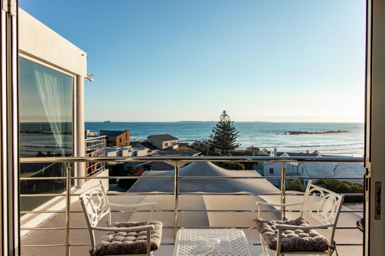 Blaauw Village Guest House Bloubergstrand Eksteriør bilde
