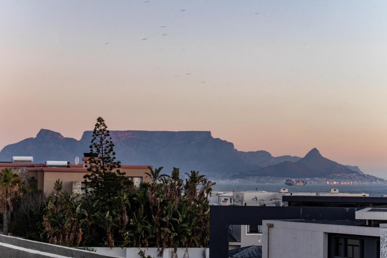 Blaauw Village Guest House Bloubergstrand Eksteriør bilde