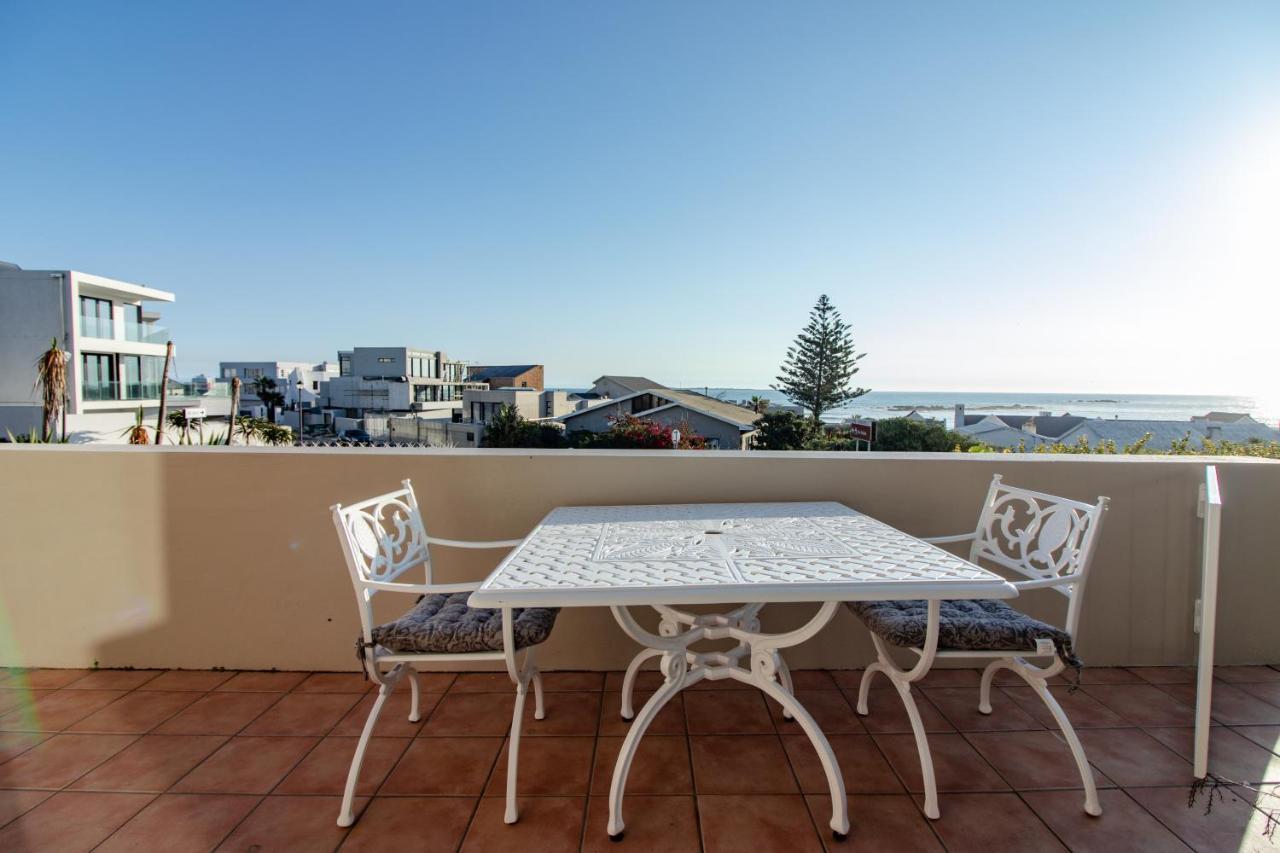 Blaauw Village Guest House Bloubergstrand Eksteriør bilde