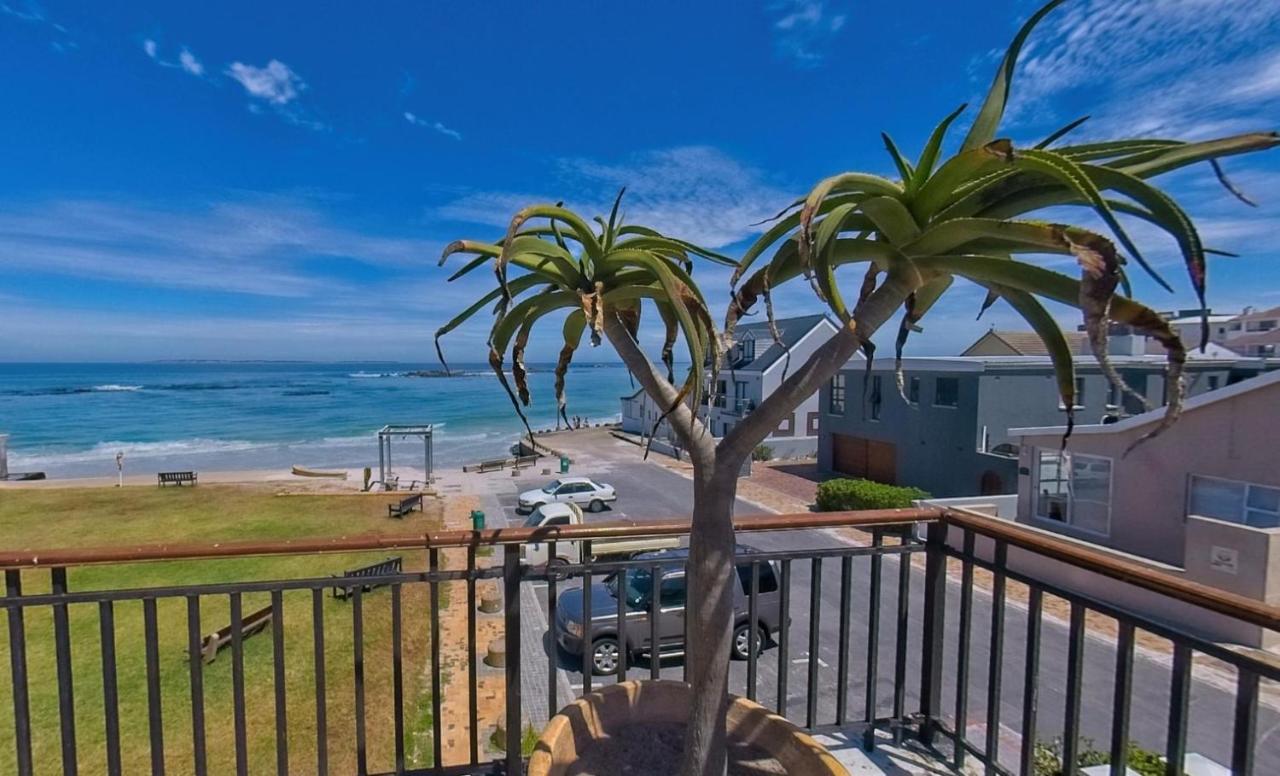 Blaauw Village Guest House Bloubergstrand Eksteriør bilde
