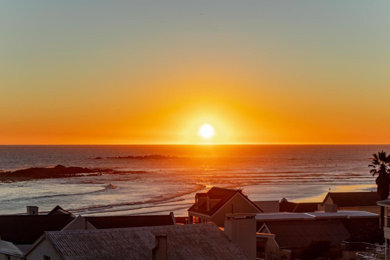 Blaauw Village Guest House Bloubergstrand Eksteriør bilde